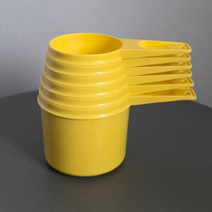 Vintage Tupperware Measuring Cups Set 6pc Nesting 1 Cup 3/4 2/3 1/2 1/3 1/4